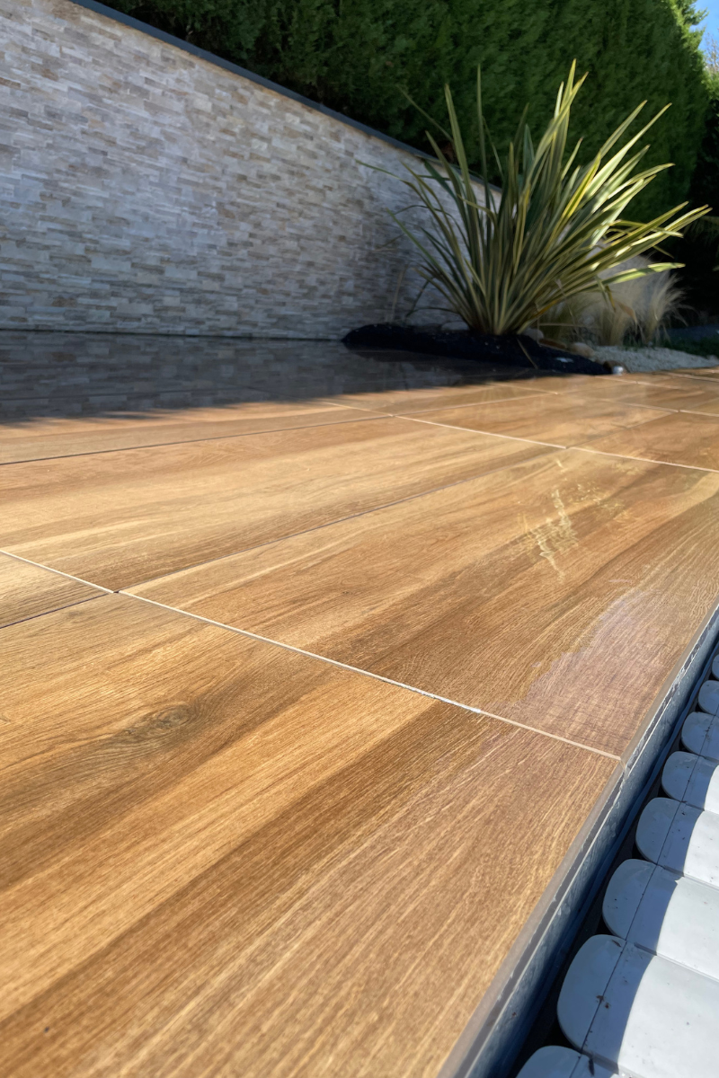 Grès cérame posé sur plots