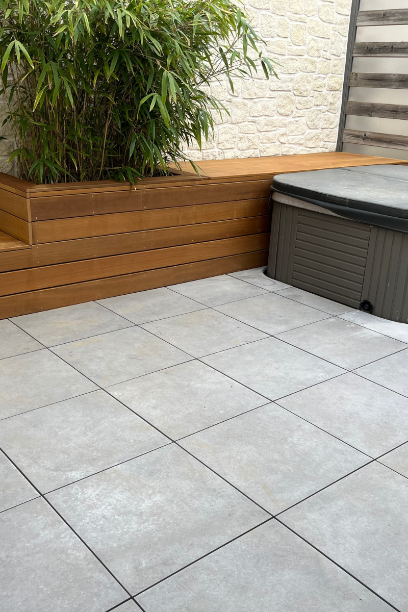 Grès cérame posé sur plots